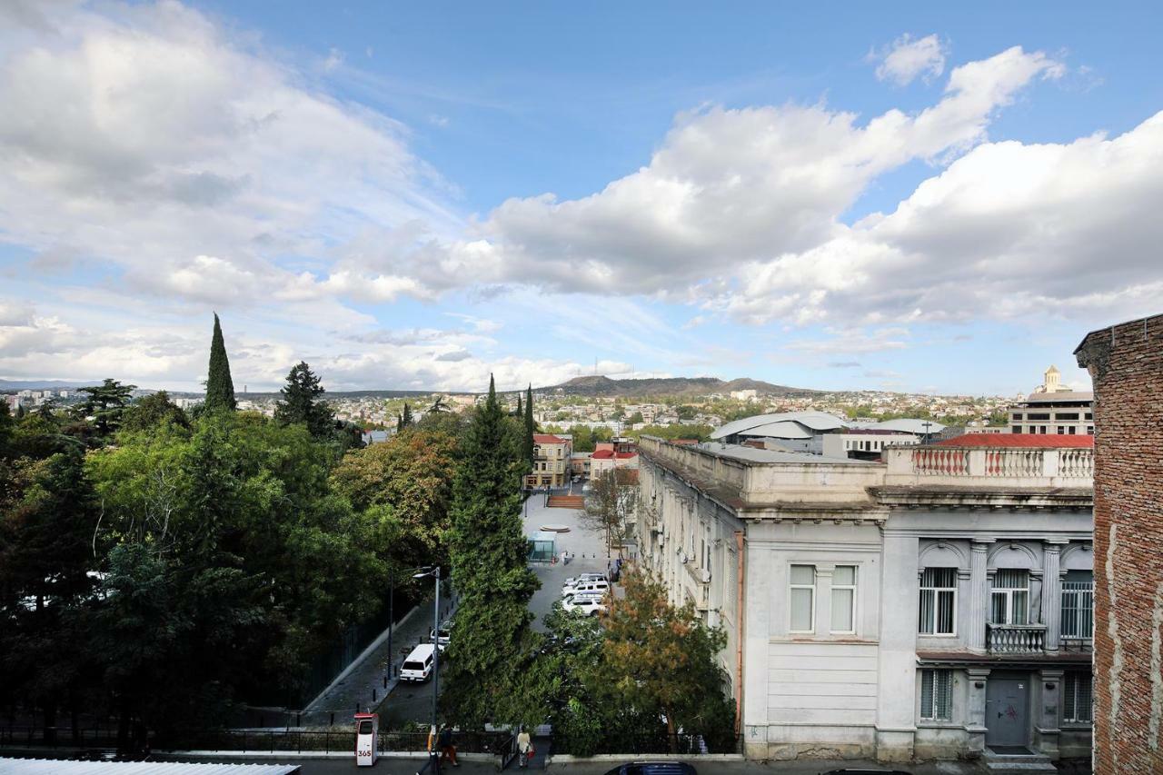 Twins Hotel Tbilisi Ngoại thất bức ảnh